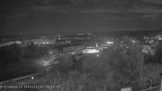 Webcam autoroute A2 en Suisse, à l'est de Bâle, au niveau de la sortie et du Ikea PratteIn