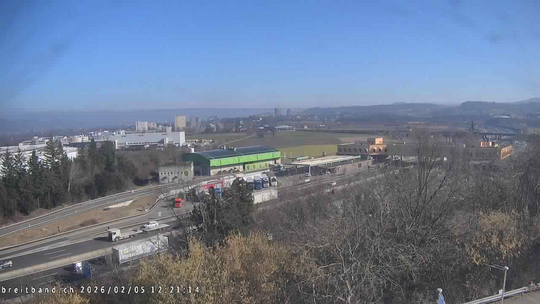 Webcam autoroute A2 en Suisse, à l'est de Bâle, au niveau de la sortie et du Ikea PratteIn