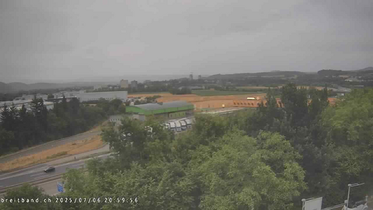 Webcam autoroute A2 en Suisse, à l'est de Bâle, au niveau de la sortie et du Ikea PratteIn