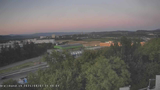 Webcam autoroute A2 en Suisse, à l'est de Bâle, au niveau de la sortie et du Ikea PratteIn