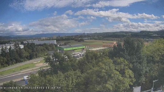 Webcam autoroute A2 en Suisse, à l'est de Bâle, au niveau de la sortie et du Ikea PratteIn