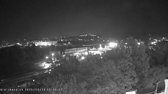 Webcam autoroute A2 en Suisse, à l'est de Bâle, au niveau de la sortie et du Ikea PratteIn