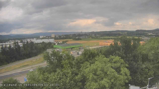 Webcam autoroute A2 en Suisse, à l'est de Bâle, au niveau de la sortie et du Ikea PratteIn