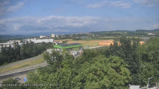 Webcam autoroute A2 en Suisse, à l'est de Bâle, au niveau de la sortie et du Ikea PratteIn
