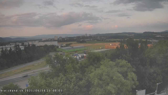 Webcam autoroute A2 en Suisse, à l'est de Bâle, au niveau de la sortie et du Ikea PratteIn