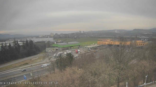 Webcam autoroute A2 en Suisse, à l'est de Bâle, au niveau de la sortie et du Ikea PratteIn