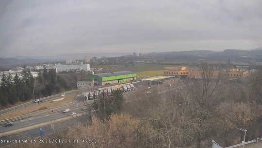 Webcam autoroute A2 en Suisse, à l'est de Bâle, au niveau de la sortie et du Ikea PratteIn