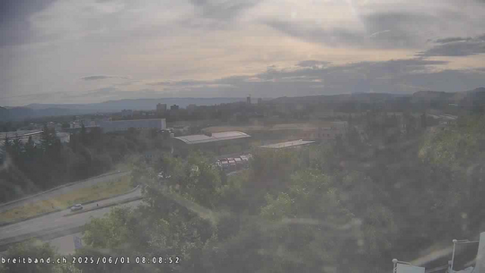 Webcam autoroute A2 en Suisse, à l'est de Bâle, au niveau de la sortie et du Ikea PratteIn