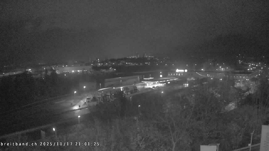Webcam autoroute A2 en Suisse, à l'est de Bâle, au niveau de la sortie et du Ikea PratteIn