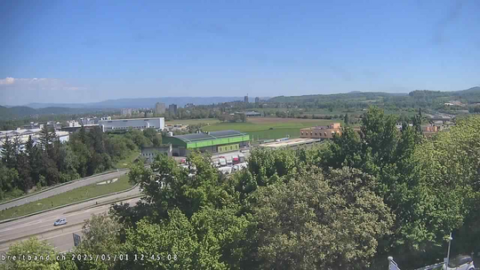 Webcam autoroute A2 en Suisse, à l'est de Bâle, au niveau de la sortie et du Ikea PratteIn