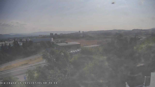 Webcam autoroute A2 en Suisse, à l'est de Bâle, au niveau de la sortie et du Ikea PratteIn