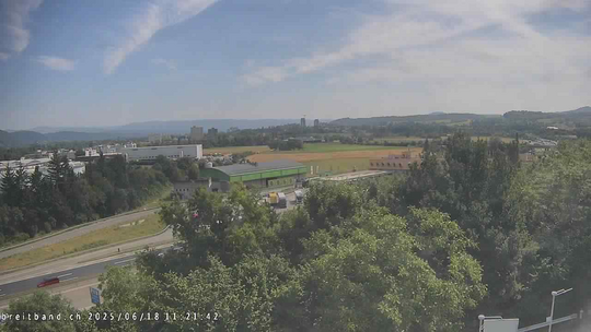 Webcam autoroute A2 en Suisse, à l'est de Bâle, au niveau de la sortie et du Ikea PratteIn