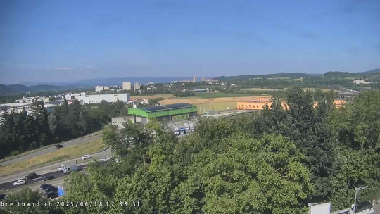 Webcam autoroute A2 en Suisse, à l'est de Bâle, au niveau de la sortie et du Ikea PratteIn