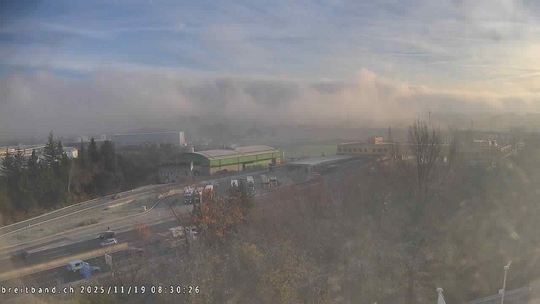 Webcam autoroute A2 en Suisse, à l'est de Bâle, au niveau de la sortie et du Ikea PratteIn