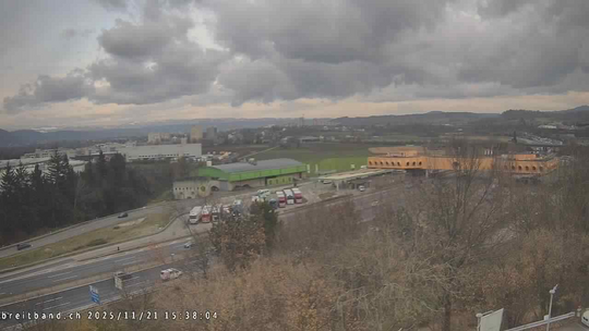 Webcam autoroute A2 en Suisse, à l'est de Bâle, au niveau de la sortie et du Ikea PratteIn