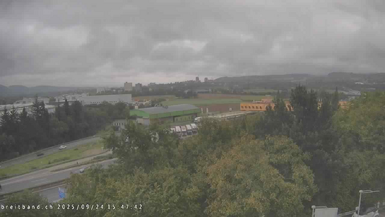 Webcam autoroute A2 en Suisse, à l'est de Bâle, au niveau de la sortie et du Ikea PratteIn