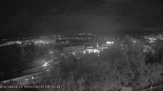 Webcam autoroute A2 en Suisse, à l'est de Bâle, au niveau de la sortie et du Ikea PratteIn